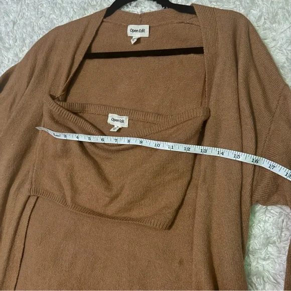Open Edit  2-in-1-set Wool BANDEAU TOP & CARDIGAN SET IN TAN DALE - Picture 5 of 14